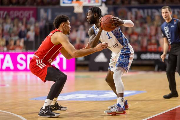 相对低调的 相对低调的