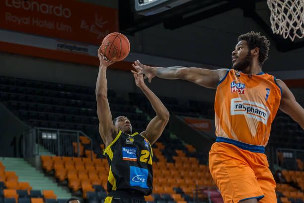 击破对手的 击破对手的