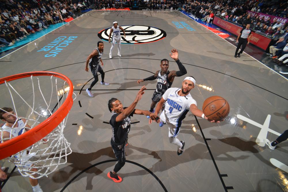 赛中迎战波 赛中迎战波